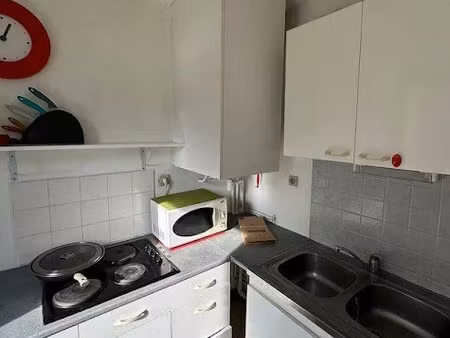 location meublée appartement 2 pièces 33 m² à lille (59000), 770 €