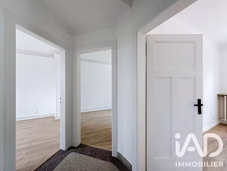 location appartement 2 pièces 54 m² à metz (57000), 825 €