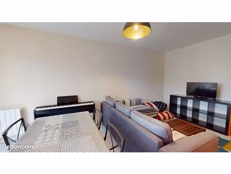 beau t2 meublé de 44 m2