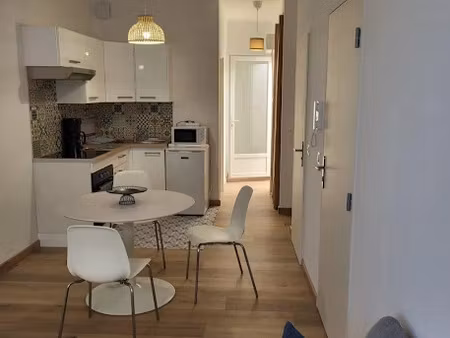 location meublée appartement 2 pièces 35 m² à sète (34200), 575 €