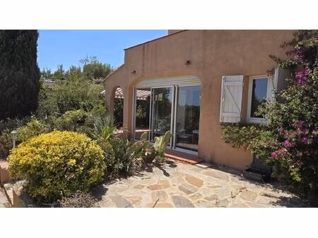 charmante maison 4 pièces à bormes-les-mimosas