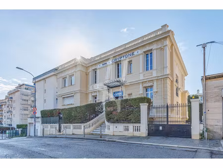 location local professionnel 400m² nice 06000