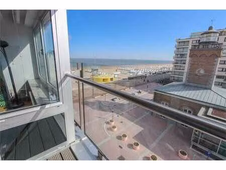 studio central avec terrasse avec vue sur mer!