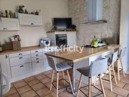 vente maison à saint-jean-d'angély (17400) : à vendre / 107m² saint-jean-d'angély