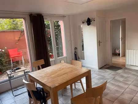 location meublée appartement 2 pièces 30 m² à ivry-sur-seine (94200), 960 €