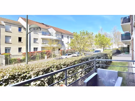 meaux – résidence récente et sécurisée | beau 3 pièces avec balcon et parking