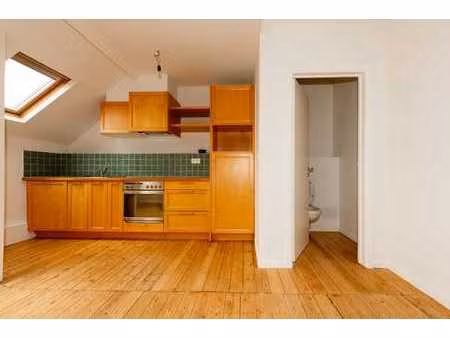 petit appartement quartier châtelain