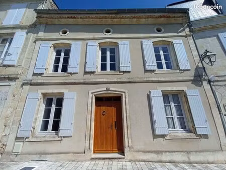 immeuble 240 m² jonzac