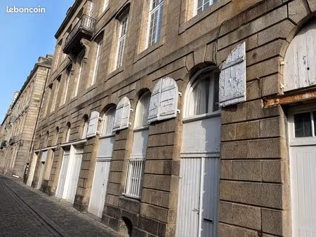 exceptionnel. vends garage saint malo intra muros