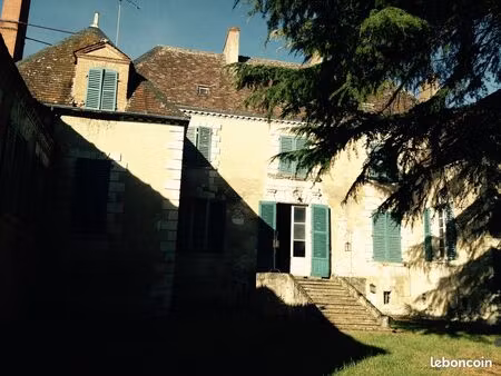vends rare hôtel particulier 17s