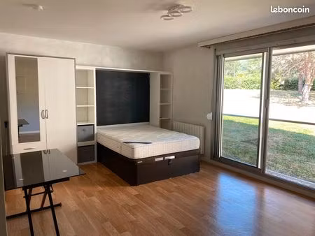 studio meublé