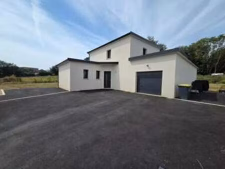vente maison à crozon (29160) : à vendre / 117m² crozon