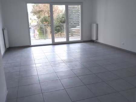 st-marc centre. appartement t4