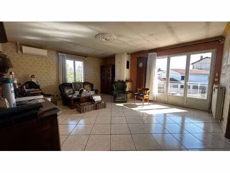 appartement givors 4 pièce(s)