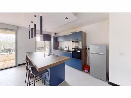 toulouse, t3 meublé de 70m² entièrement rénové avec deux places de parking