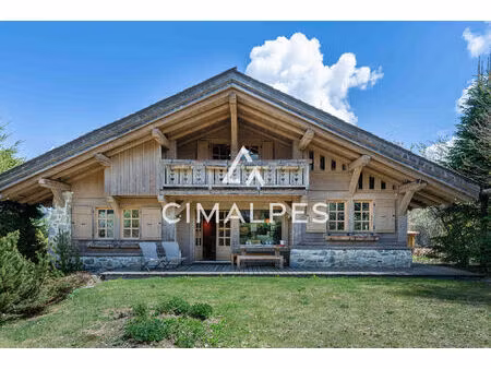 chalet de 297 m² dans un environnement privilégié.