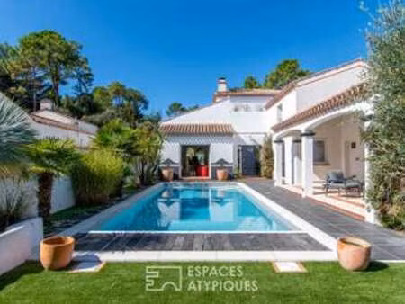 vente maison piscine à saint-jean-de-monts (85160) : à vendre piscine / 231m² saint-jean-d