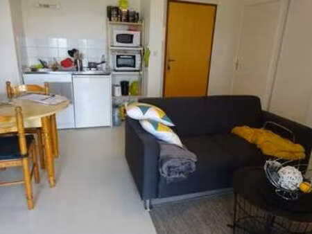 location appartement 2 pièces à caen (14000) : à louer 2 pièces / 33m² caen