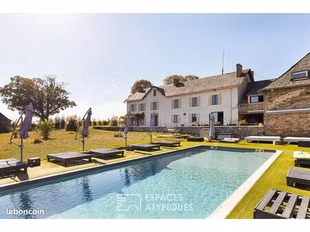 maison 18 pièces 820 m²