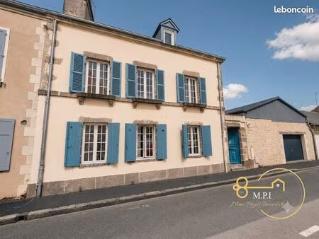 propriété 6 pièces 111 m²
