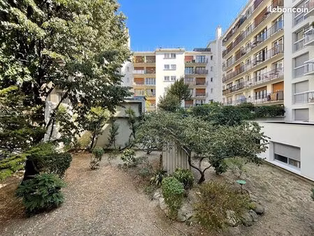 studio 1 pièce 15 m²