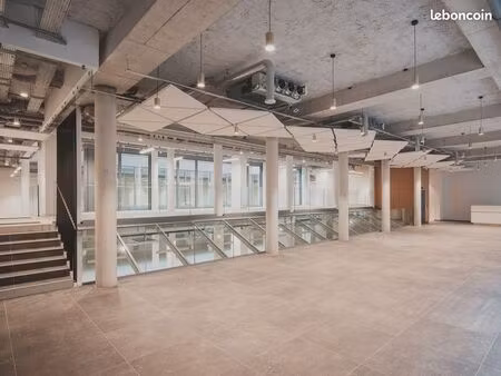 bureaux 1 090 m²
