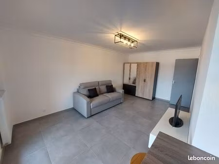 studio meublé 28m2 avec balcon