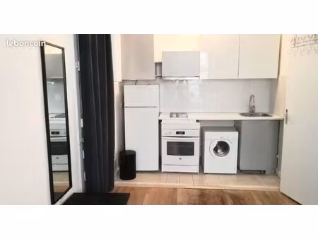 appartement 2 pièces au calme avec cave proche du métro et du commerce