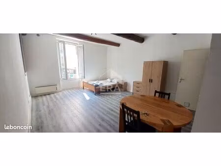 studio 1 pièce 40 m²