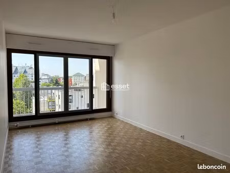 appartement 3 pièces 65m² à louer 1950 - paris 75013