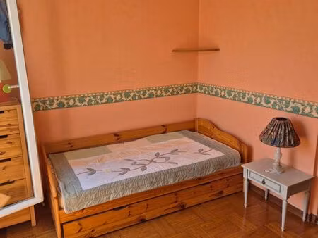 chambre pour étudiante
