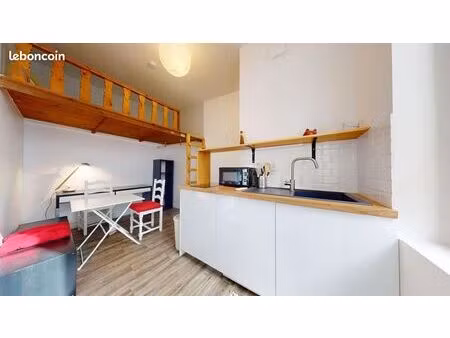 studio 1 pièce 12 m²