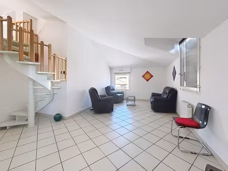 appartement à vendre 4 pièces (07) - superficie 76 m2 loi carrez - ascenseur