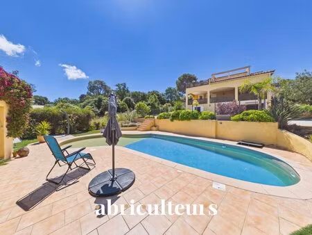 maison avec piscine et jardin en vente à six-fours-les-plages (83140)