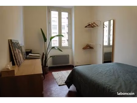 location marseille cinq avenues
