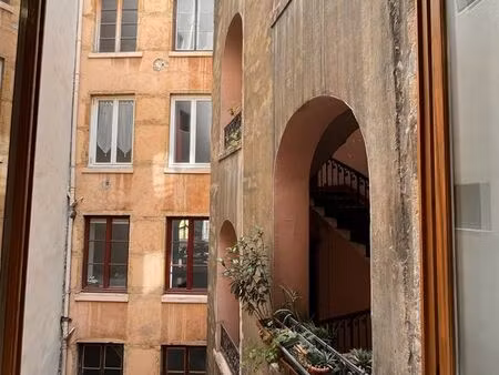 studio 1 pièce 35 m²