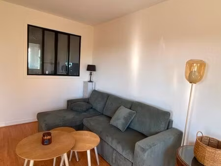 location t2 meublé avec terrasse et parking centre-ville poitiers