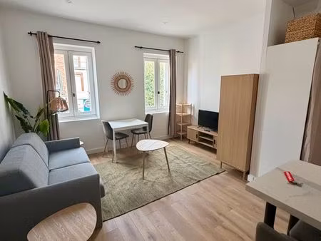 studio rénové 24m² - quartier fer à cheval / st cyprien