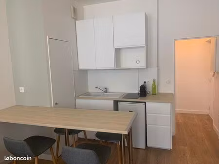 location t1 bis meublé en rdc / métro garibaldi