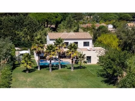 saint-tropez – villa contemporaine à deux pas de pampelonne