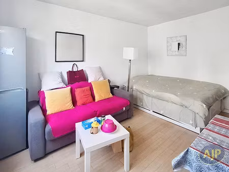location appartement 1 pièce 27 m² à bordeaux (33000), 665 €