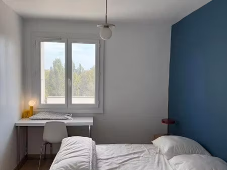 location meublée appartement 5 pièces 95 m² à talence (33400), 665 €