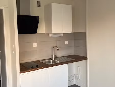 magnifique studio rénové a carnot