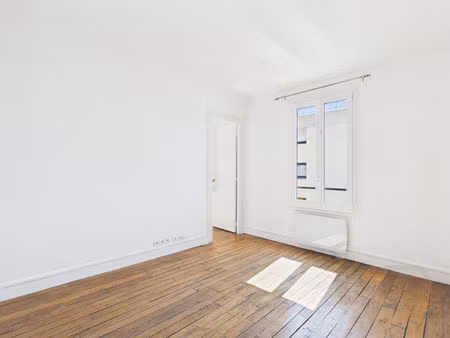 paris 20 réunion - 2 pièces 28.53m² dernier étage