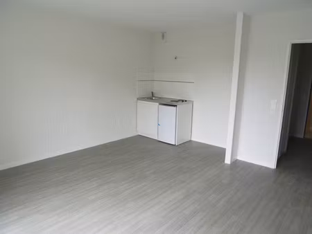 secteur courlancy, agréable studio en résidence