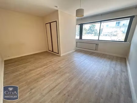 appartement à louer 1 pièce 31.12 m² - pau (64) - 560€