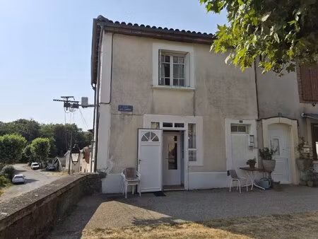 à vendre, trie-sur-baïse (hautes-pyrénées): maison mitoyenne avec 2 chambres et un...
