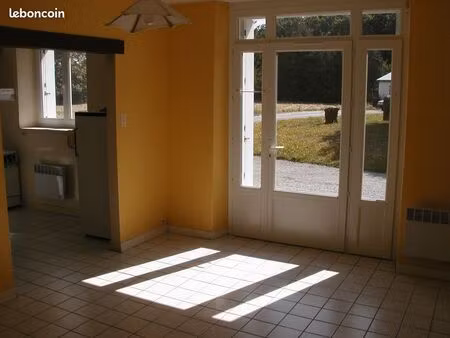 centre bourg-appartement t2