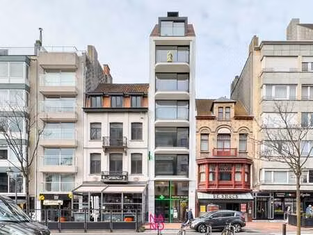 appartement neuf et élégant très bien situé au centre de...