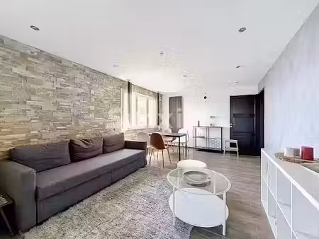 location meublée appartement 2 pièces 47 m² à saint-genis-pouilly (01630), 1 400 €